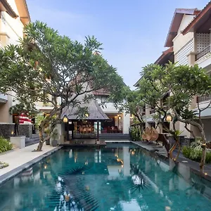 Fourteen Roses Hotel
