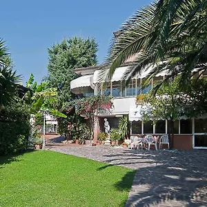 *** Hotel La Chandelle Italia